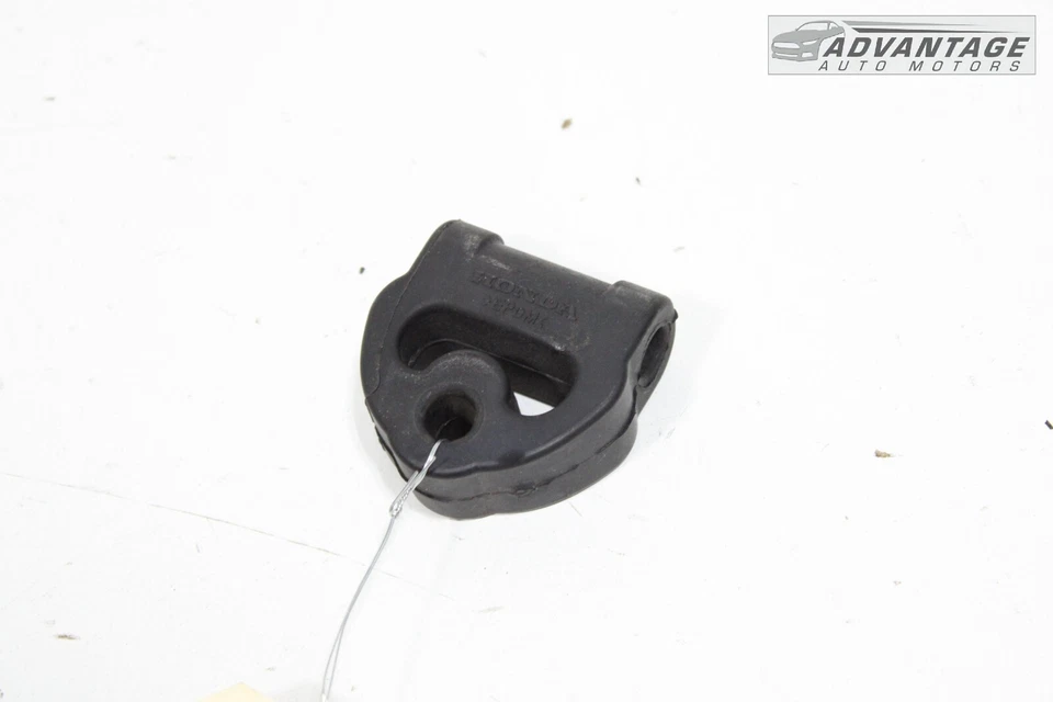 Honda HR-V 2016-2020 Touring pasajero delantero tubo de escape suspensión aislante OEM Foto 2 de 4