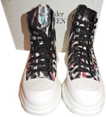 靴 ALEXANDER McQUEEN TREAD SLICK HIGH Boots Alexander McQueen Sneakers Tread Slick High Top Athletic Boots