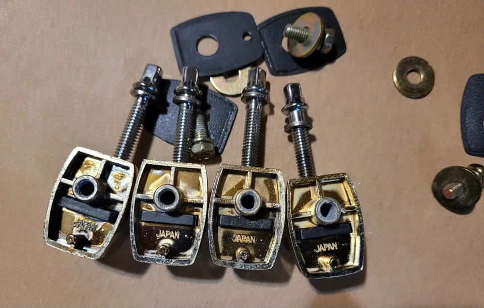 4 RARE USED VINTAGE YAMAHA 1ST GENERATION GOLD LUGS SNARE TOM DRUM JAPAN W RODS - Image 4 of 4