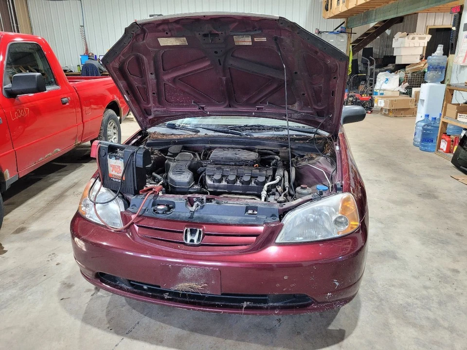 Honda Civic 2003 (sedán) pestillo trasero del maletero  Foto 4 de 4