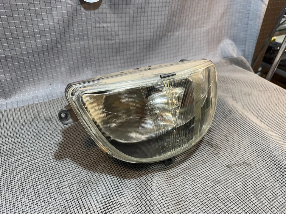 Фара 2001 BMW K1200 LT - Изображение 2 из 4