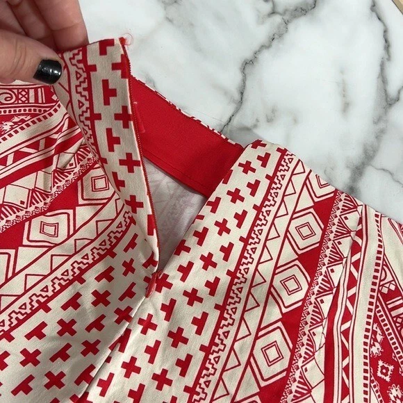 Pantalones Cortos Flying Tomato Rojo Blanco Estampado Tribal Cintura Alta Para Mujer Medianos Azteca Foto 3 de 4