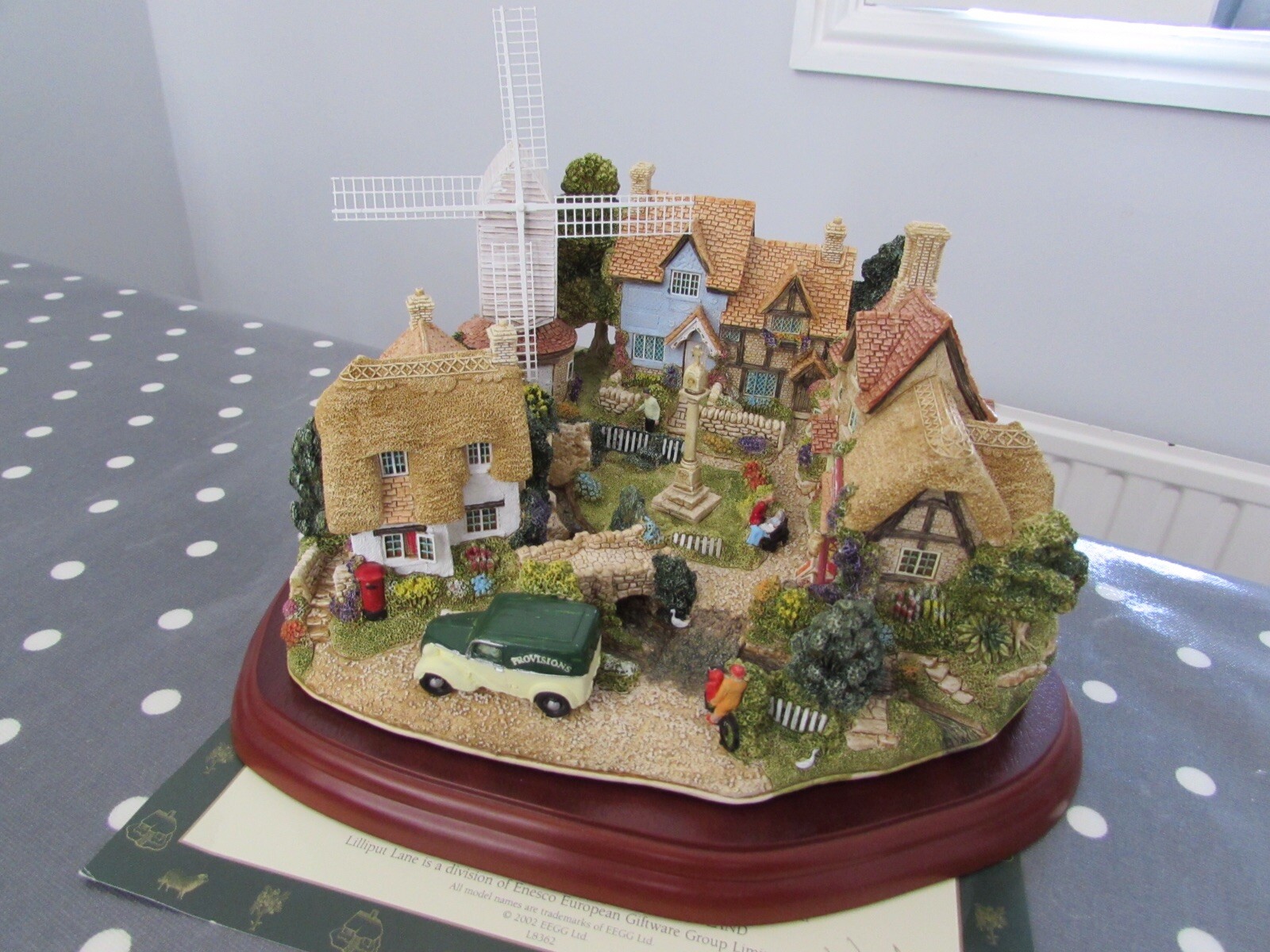 リリパットレーン　THE VILAGE GREEN リリパットレーンTHE VILAGE GREEN（Lilliput Lane - The