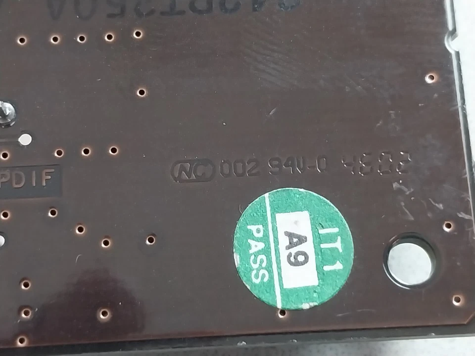 Creative Technology SB0220 Sound Blaster Live! 5.1 Digital PCI Sound Card - Image 4 of 4