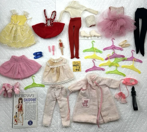 LOT OF VINTAGE 1960's MATTEL BARBIE SKIPPER CLOTHES ACCESSORIES  BOOKLETS