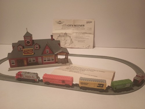 Micro Machines City Scenes Train Station With Train, Train Cars/Track Galoob