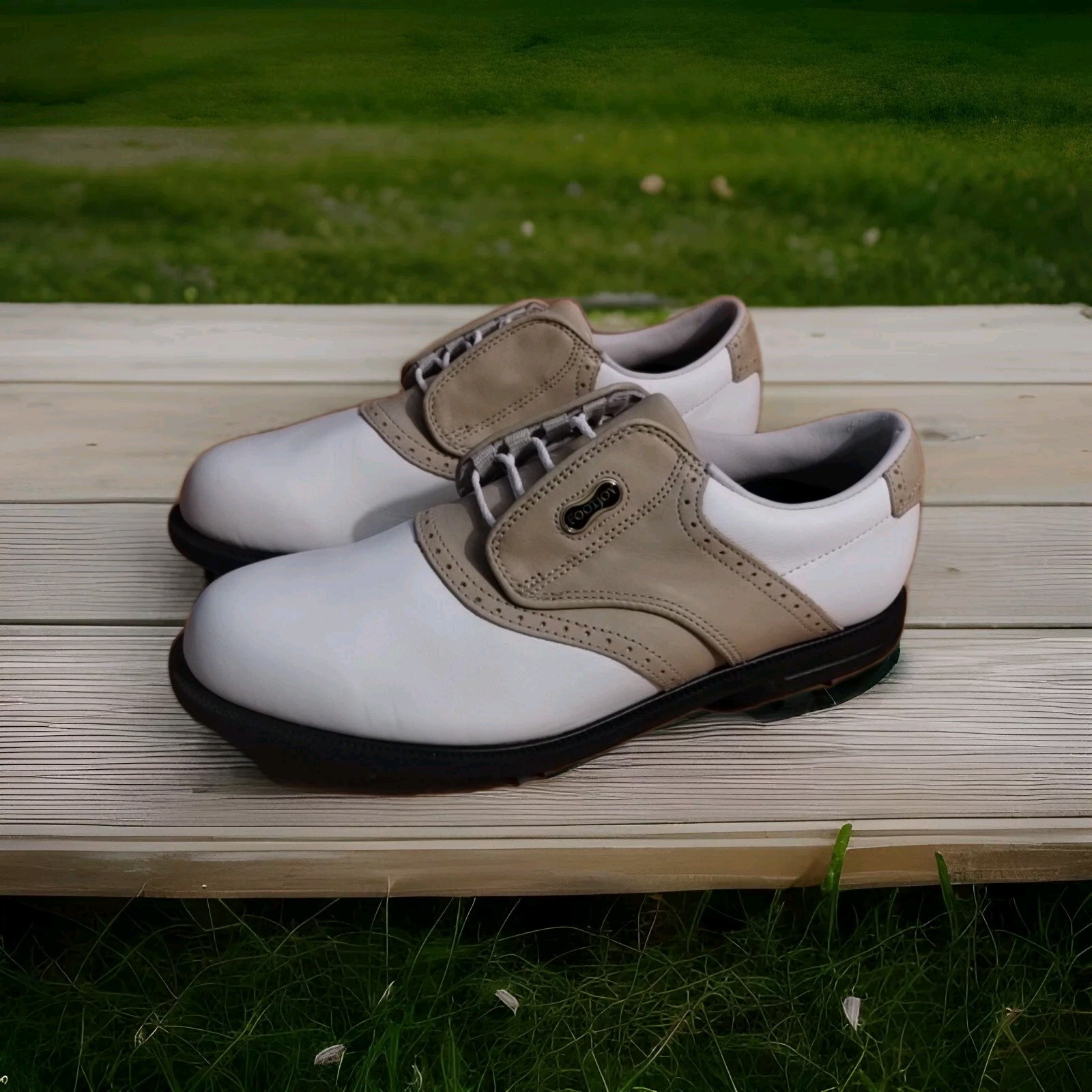 Zapatillas de golf Footjoy Dryjoys 99152 de cuero marrón blanco talla 7M para mujer