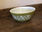 Pyrex 403 Mixing/ Casserole 2.5 Qt Crazy Daisy Green And White 5"H x 8.5" W