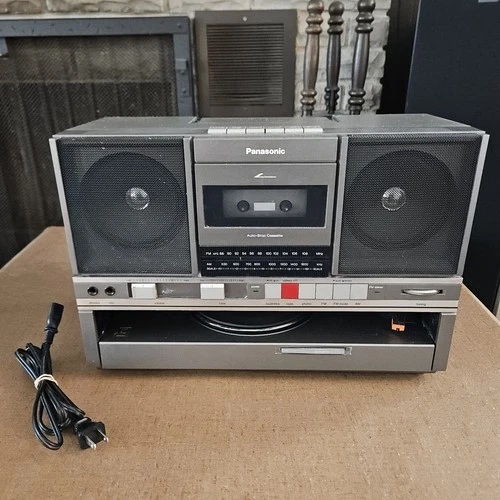 Vintage Panasonic SG-J500 Boombox Radio/Cassette/Record Player Powers On - As Is