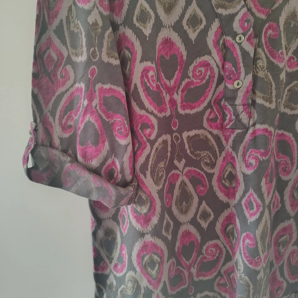 Fresh Produce Henley Top Womens 1X/2X V-Neck Cotton Roll Tab Abstract Geometric - Image 4 of 4