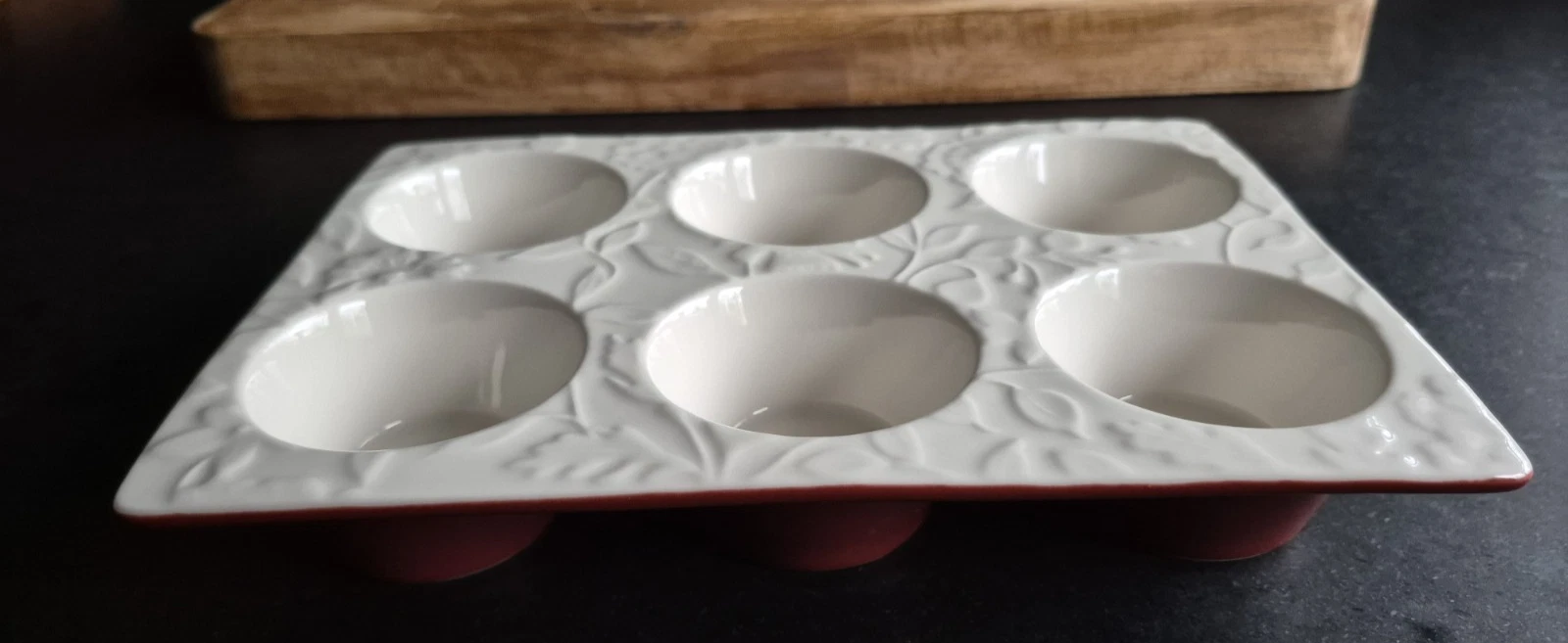HABITAT Rectangular Six-Cup Ceramic Muffin Pan/Tin/Baking Mould UNUSED
Opens in a new window or tab