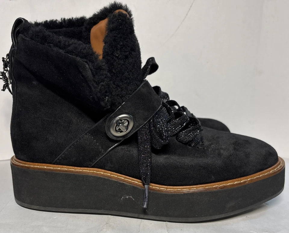 COACH Urban Hiker Boota Tirnlock strap Genuine Suede & Sherling Womens 6 Black - Image 3 of 4