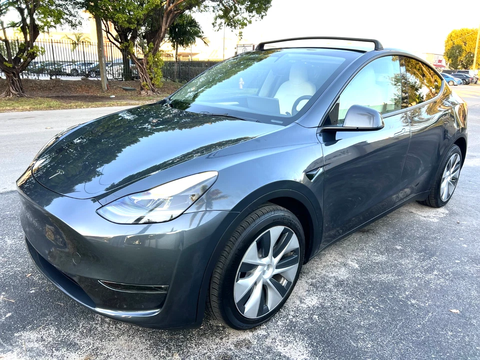 2023 Tesla Model Y - Изображение 4 из 4