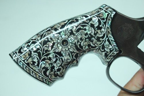 EMPUÑADURAS MADRE DE PERLAS PARA S&W K, MARCO L CUADRADO/REDONDO FLOR NEGRA BONITA - Imagen 18 de 24