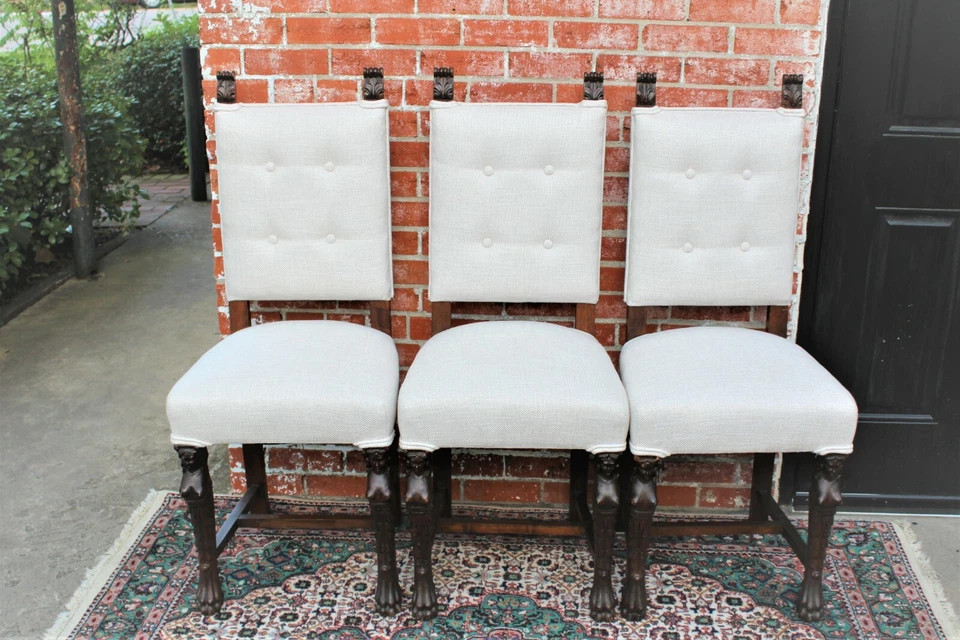 Juego de 6 sillas de comedor renacentistas francesas | Tapicería blanca | Antigua Foto 3 de 4