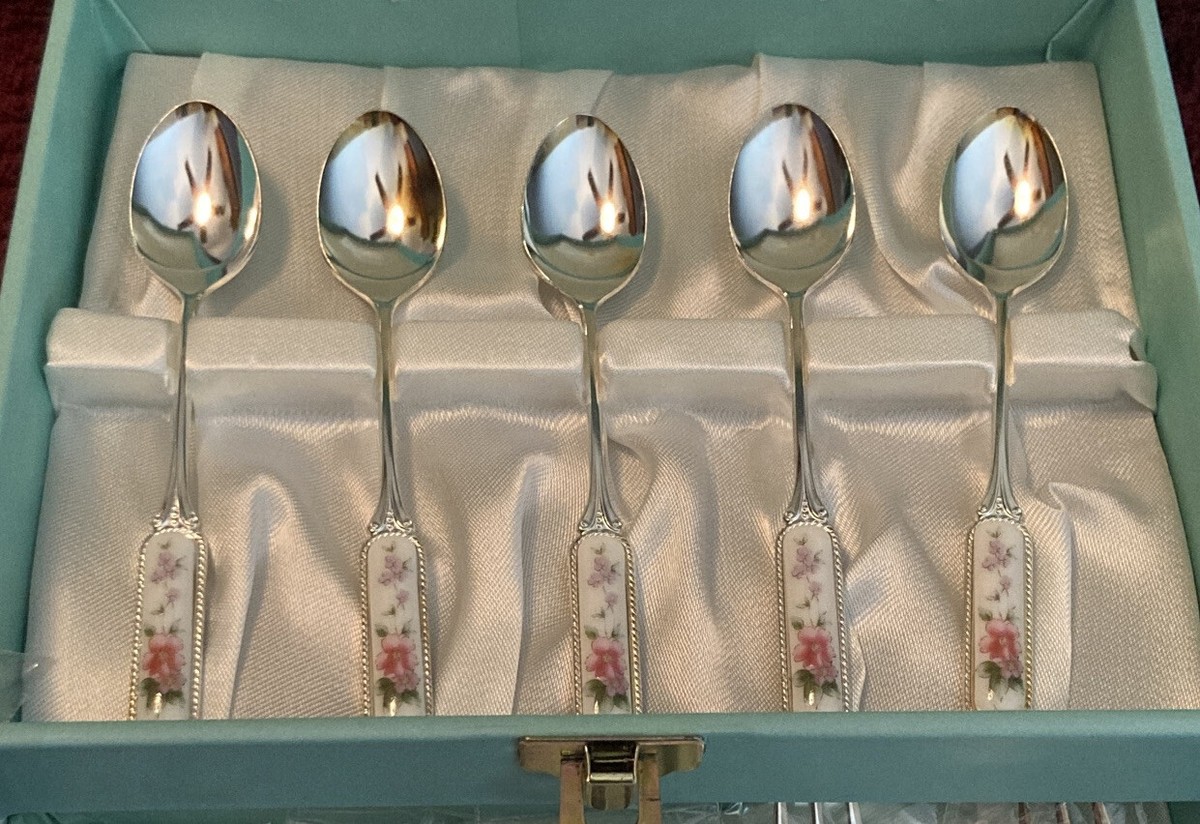 VINTAGE NEW AZUMA **LYRICAL**SILVER WARE SPOONS & FORKS w VINTAGE NEW AZUMA **LYRICAL**SILVER WARE SPOONS & FORKS w