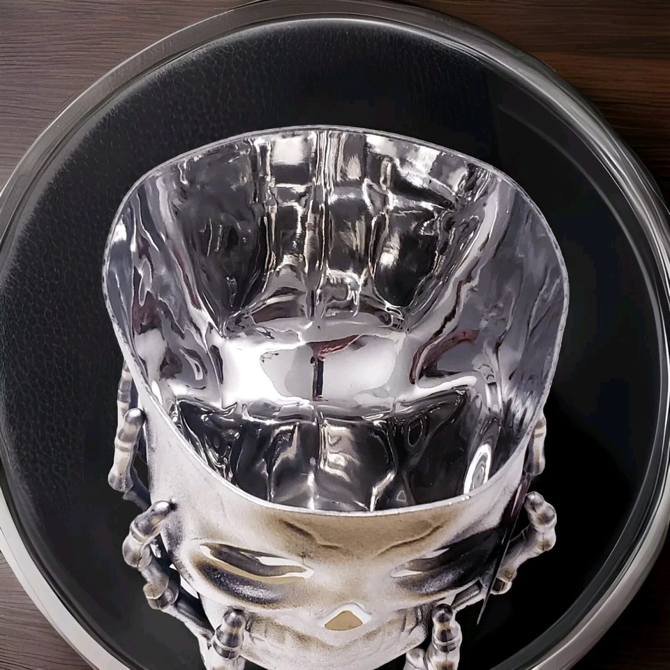 Gothic Punk Large Silver Skull Plastic Halloween Candy Snack Bowl 7"×6" New  - Image 4 of 4