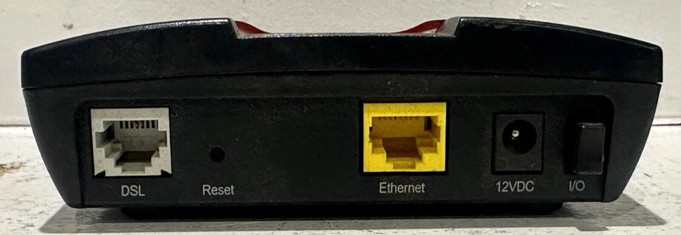 SpeedStream 4100 Ethernet ADSL Modem  060R-D146-A01 - Image 2 of 3