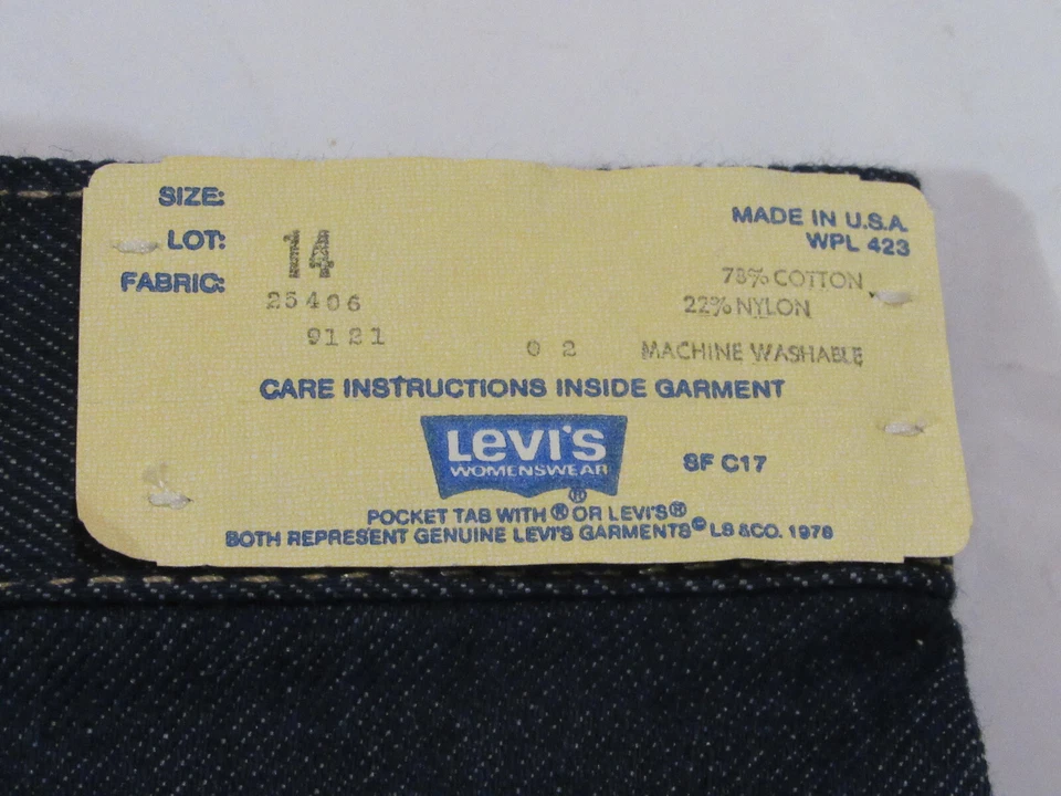 JEANS JEANS AZUL FEMININO VINTAGE 1978 NÃO USADO LEVI'S! ABA AZUL! ALGODÃO/NYLON! 14 - Imagem 3 de 4