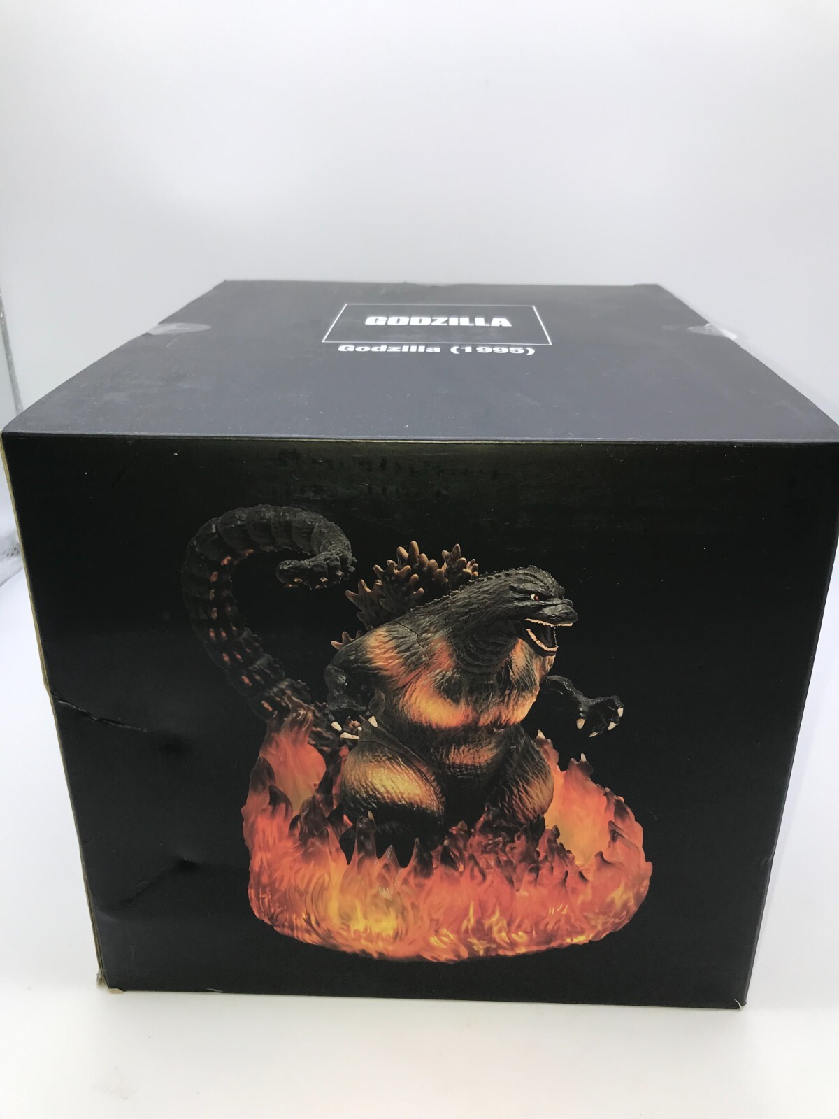 GODZILLA 1995 BURNING RED FIRE LED NIGHT LIGHT STATUE TOHO NEW