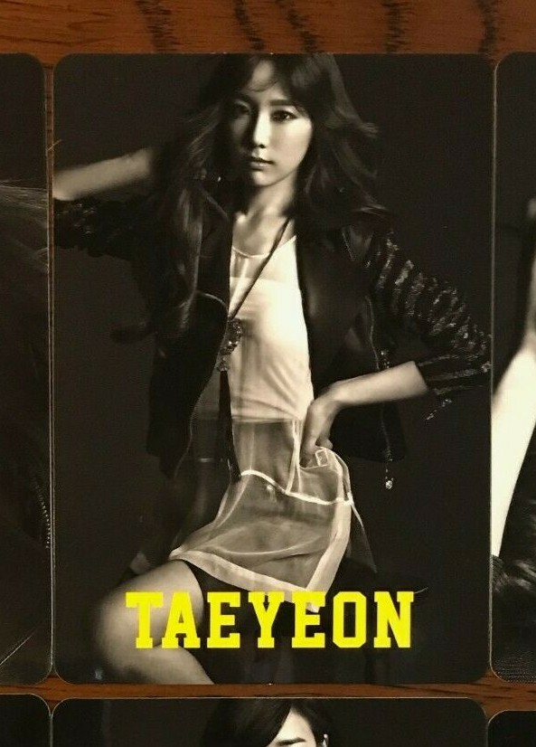 Girls' Generation -Love & Peace Japan 3rd Tour- Official PhotoCard