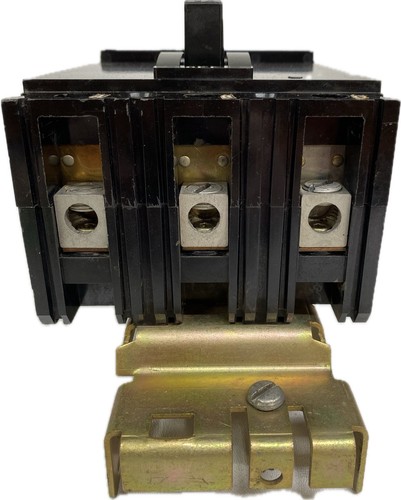 Square D FA32070 70Amp 3Pole 240VAC 250VDC 10kA FA I-Line Circuit Breaker w/Lugs - Picture 8 of 12