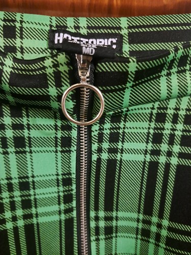 Hot Topic Women’s Medium Skirt Neon Green & Black Plaid Design - Picture 4 of 4