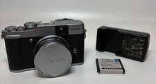 Fujifilm X20 12 MP Digital Camera with 2.8-Inch LCD Silver 