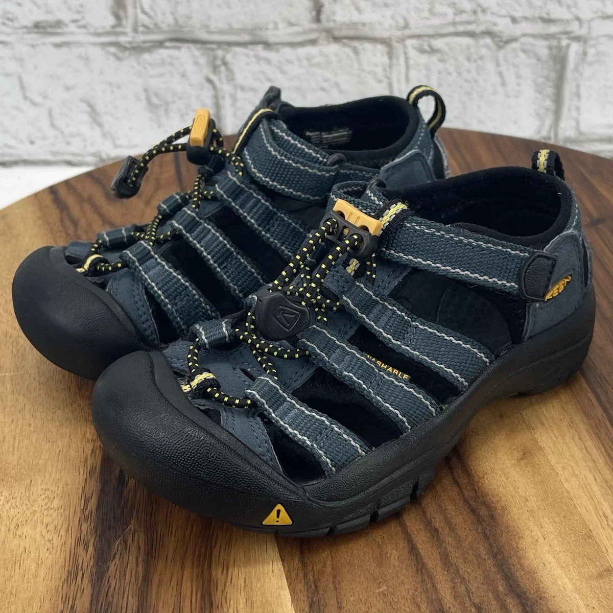 KEEN Black Unisex Kids' Shoes 11 US Shoe for sale | eBay