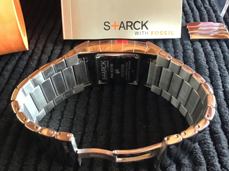 montre Philippe Starck. PH 5016 - Photo 3/4