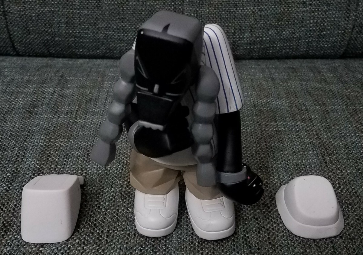 Michael Lau Crazychildren LMF MC Yan HK Toy Con Without Box 2001