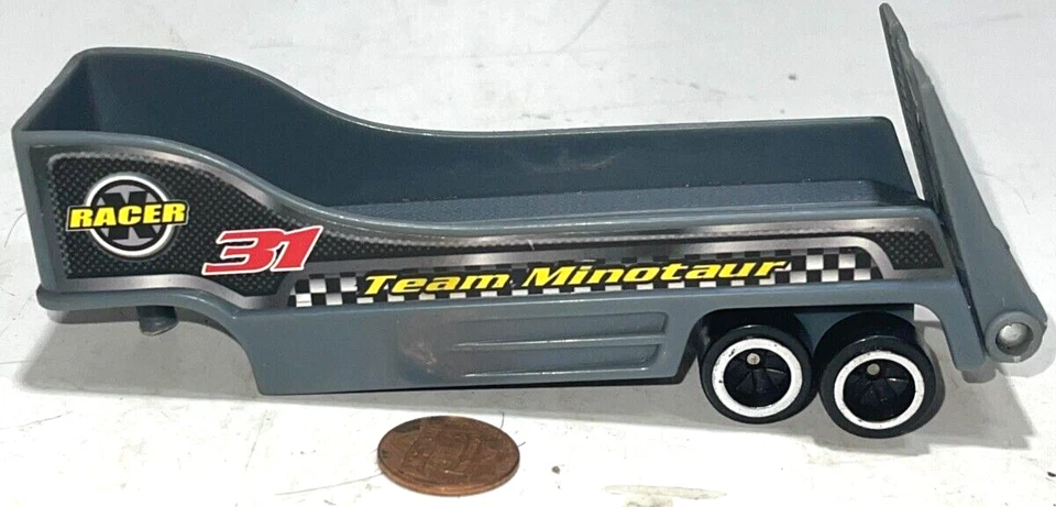 Remolque semirremolque Hot Wheels 1999 vintage de 6 ruedas Mattel Team Minotaur Foto 2 de 4