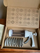 vintage Pampered Chef Cookie Press #1525 RETIRED 16 Discs