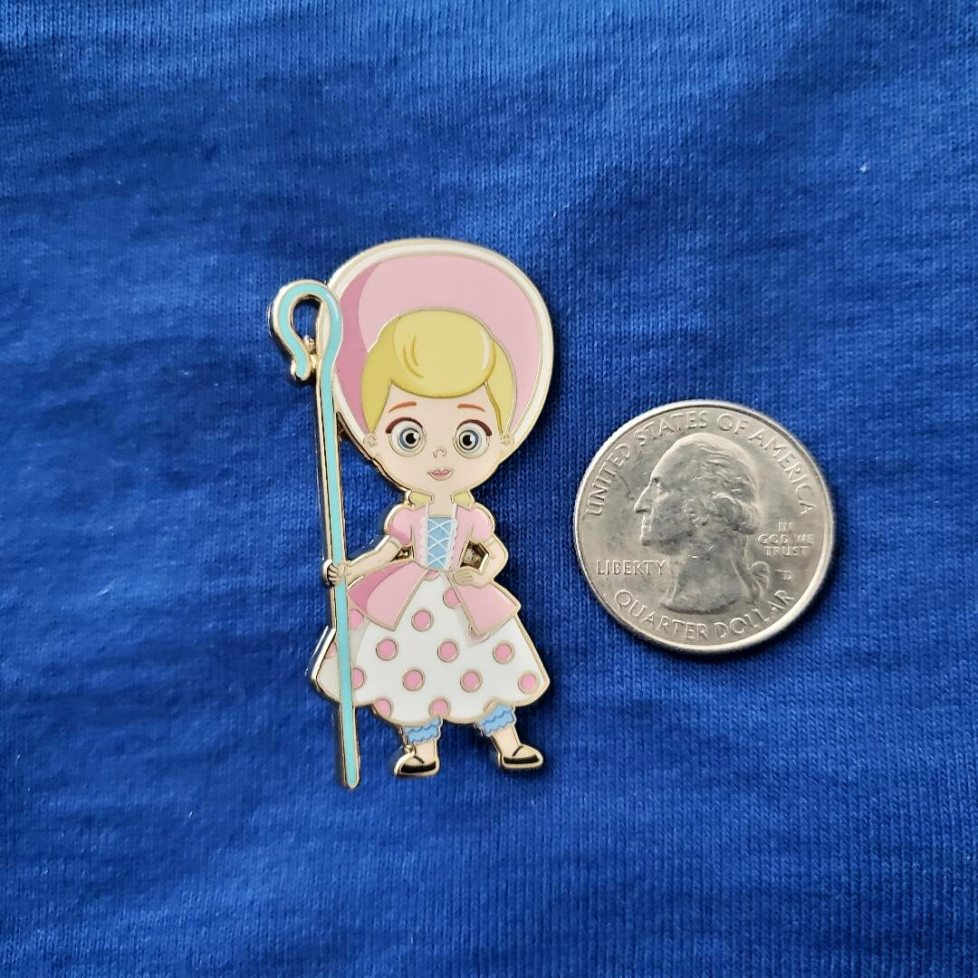 Disney DEC Bo Peep Pixar Mystery Box LE 400 pin Toy Story TWDCS