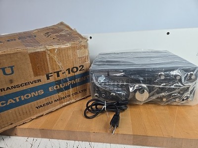 New Rare Vintage YAESU FT-102 HF All Mode Transceiver Tube Final