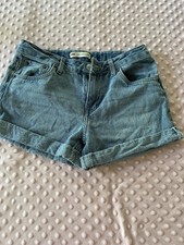 Girls jean shorts by Levi's girlfriend short size 16 regular