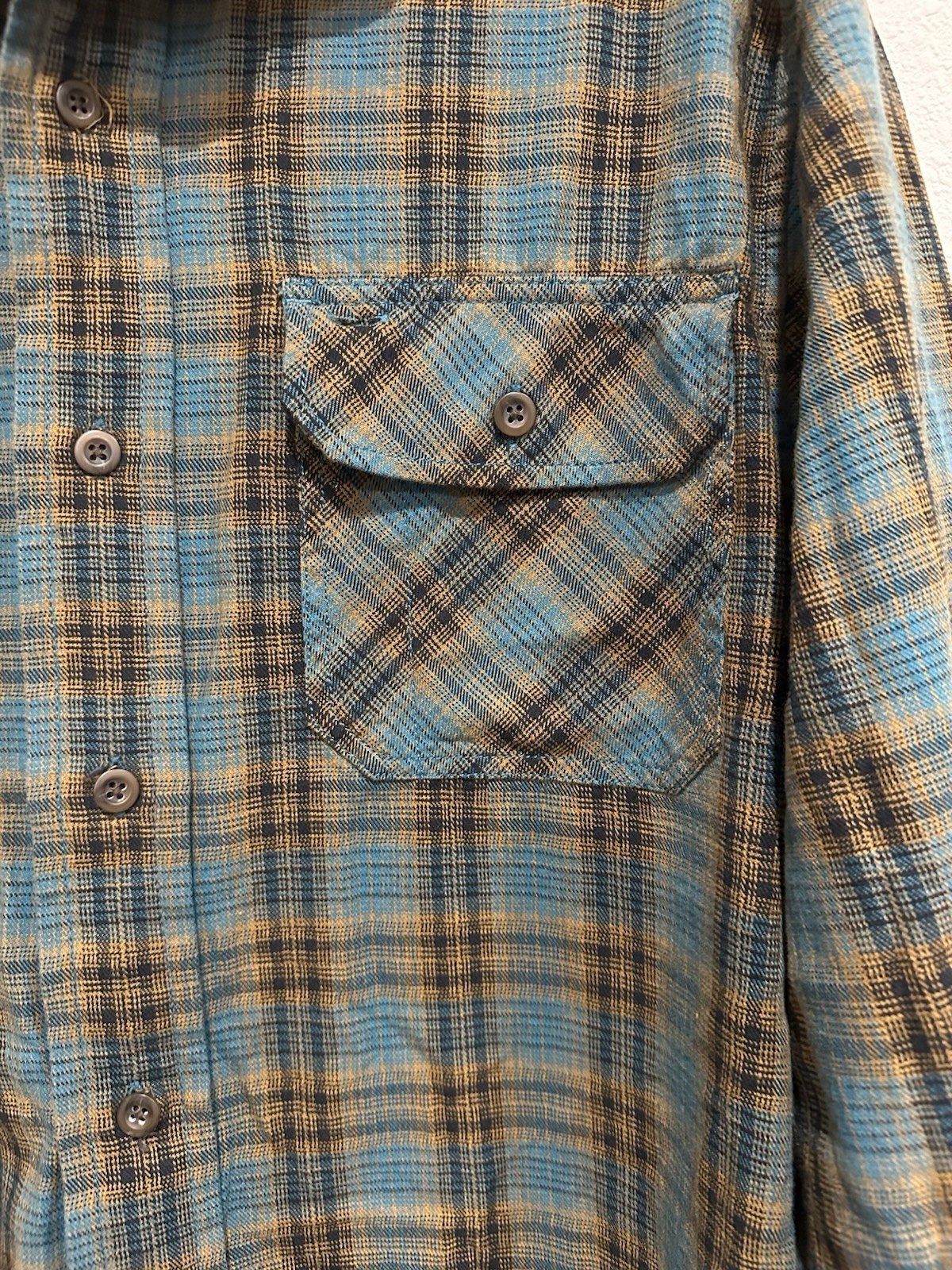 Pendleton Men's Burnside Flannel Button Up Size M… - image 2