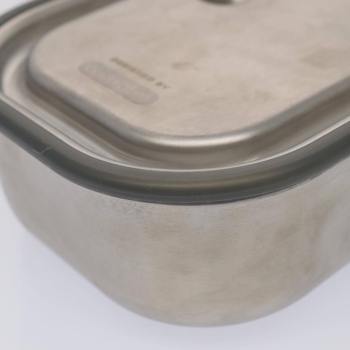 PRADA LUNCH BOX OUTDOOR COLLECTION BLACK BLUM ACCIAIO 2UP001