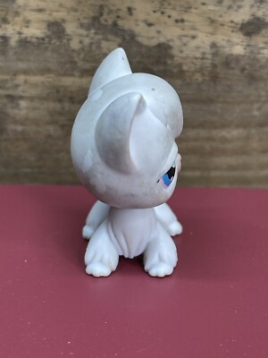 Littlest Pet Shop #9 White Angora Longhair Cat Blue Eyes Authentic