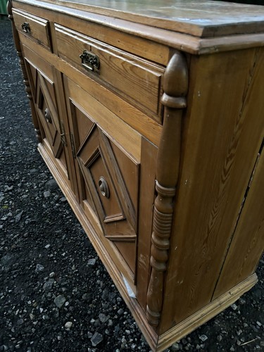 Victorian Pine Sideboard / Dresser Base - Picture 2 of 9