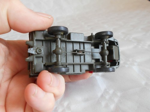 solido army serie unico lanciarazzi sahariano e camion Renault 4x4 da restaurare - Foto 6 di 10