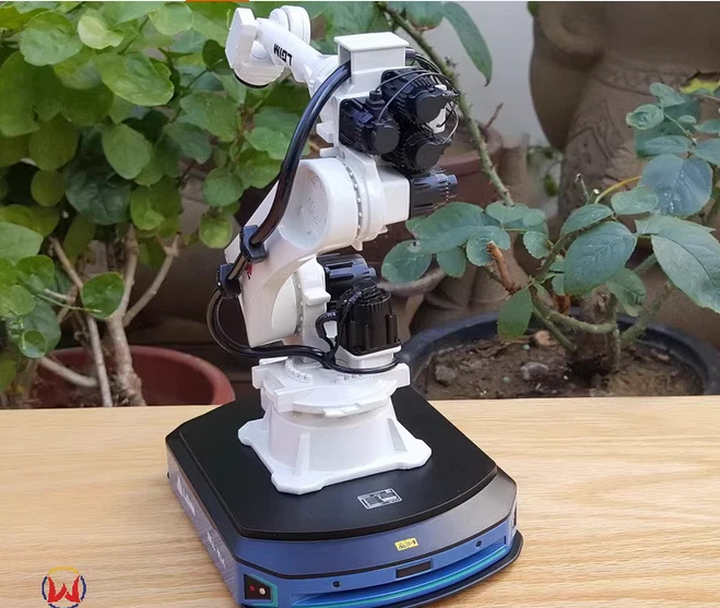 1:10 LGIM Robot Arm Mechanical Model Industrial - Image 3 of 4