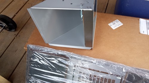 Carrier 0723-0300-00910 Manual Outside Air Damper For A Rooftop Unit - Picture 4 of 7