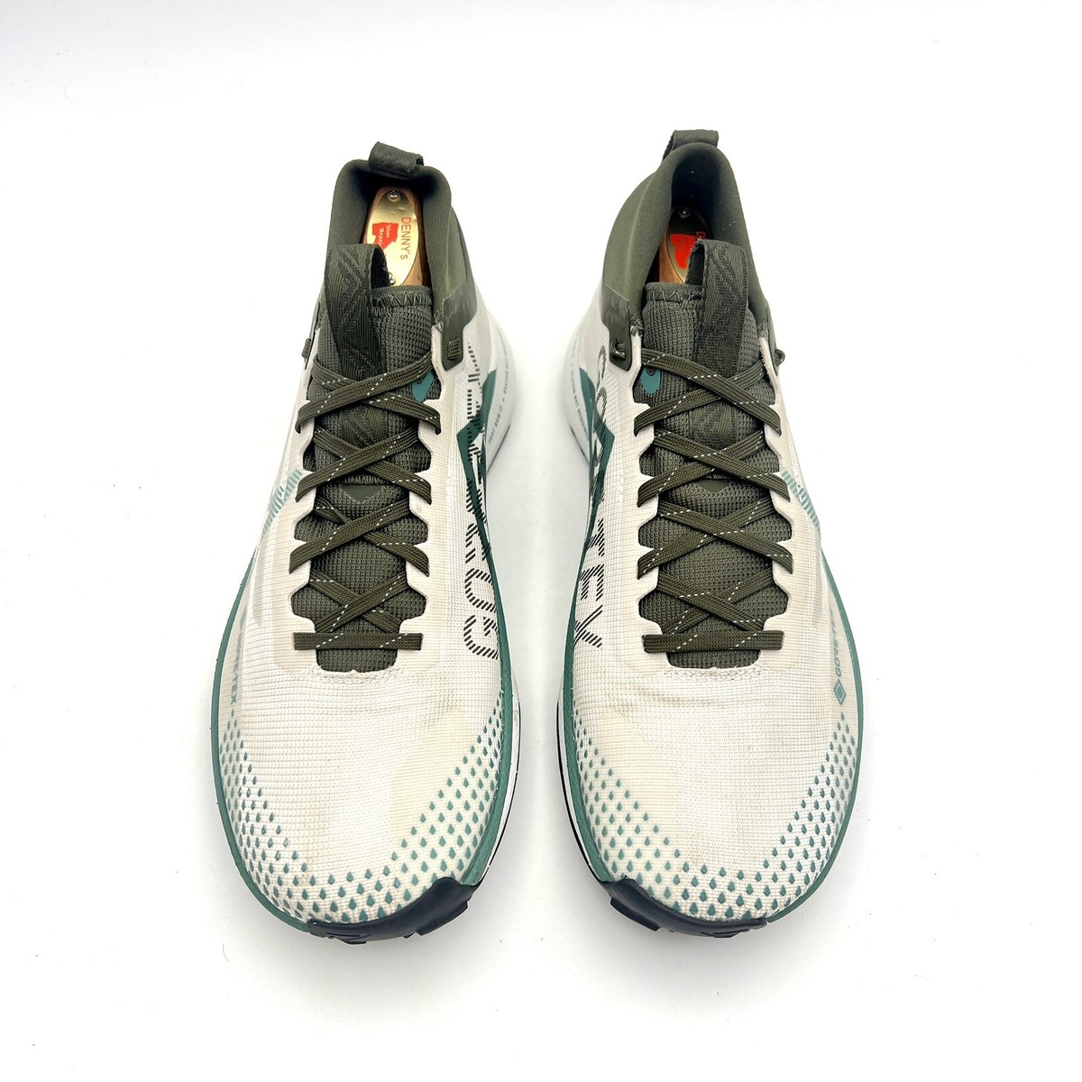 Nike React Pegasus Trail 4 GTX White Green Sneakers FB2193  display picture 3