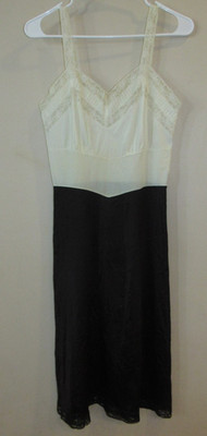 Vintage 50-60s American Maid Ivory Black Two Tone Slip Size 34 Nylon Yarn Pin Up