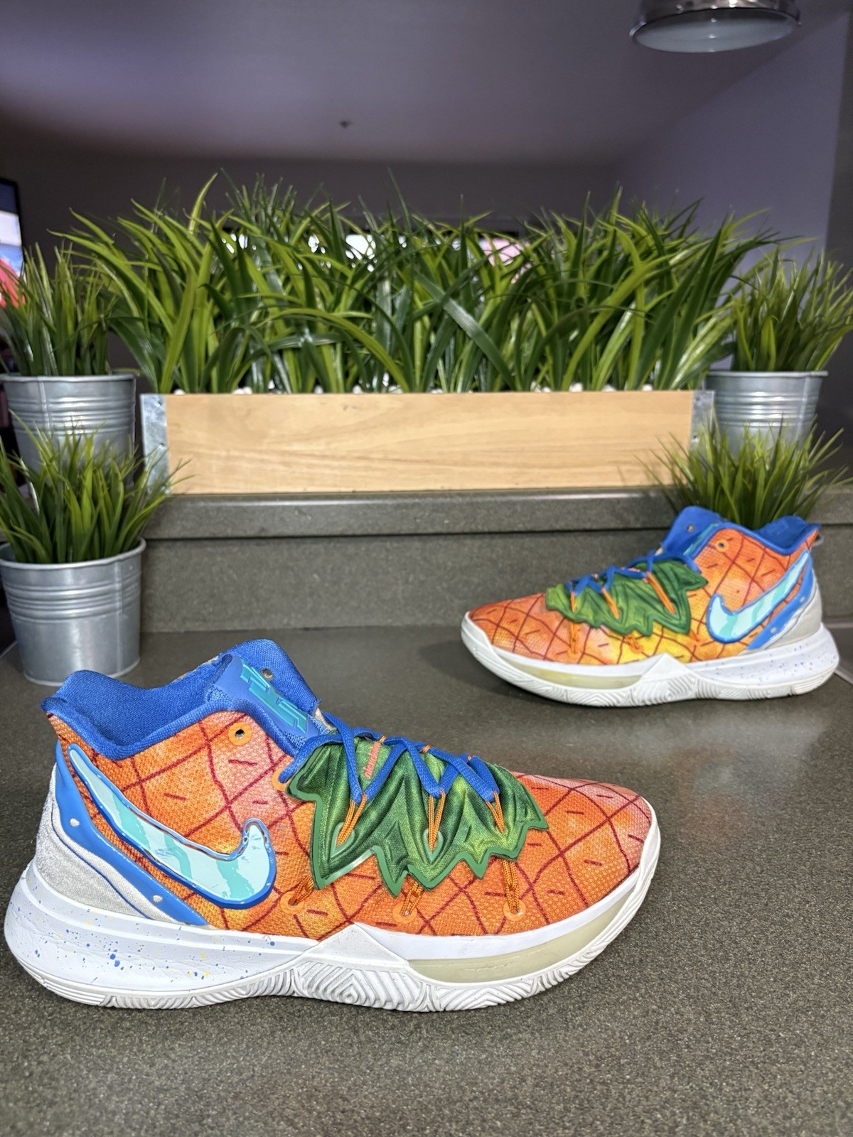 Nike Kyrie 5 Spongebob Pineapple House CJ6950-800 Men’s Size 8.5 Last Sale $280 - Image 4