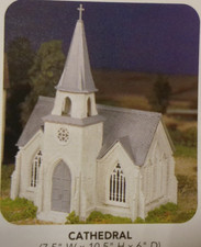 Bachmann PLASTICVILLE 45981 O Scale Cathedral NEW IN BOX
