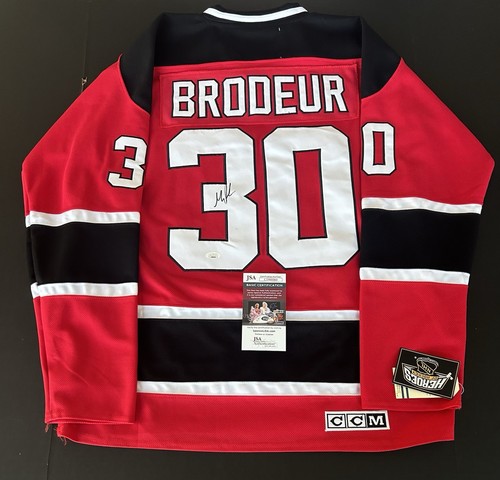 Camiseta firmada por Martin Brodeur New Jersey Devils certificado de autenticidad JSA PARCHE COPA STANLEY - Imagen 1 de 5