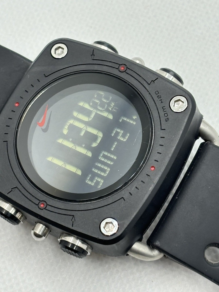 Nike WC0070 Mettle Drill Black Red Digital Watch, Works | eBay