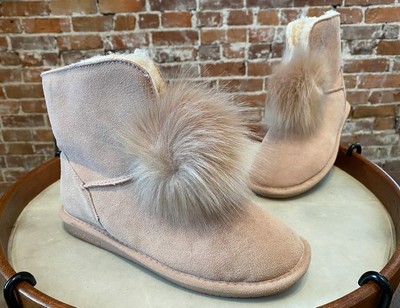 BEARPAW Pink Suede Sheepskin Libby Pom 